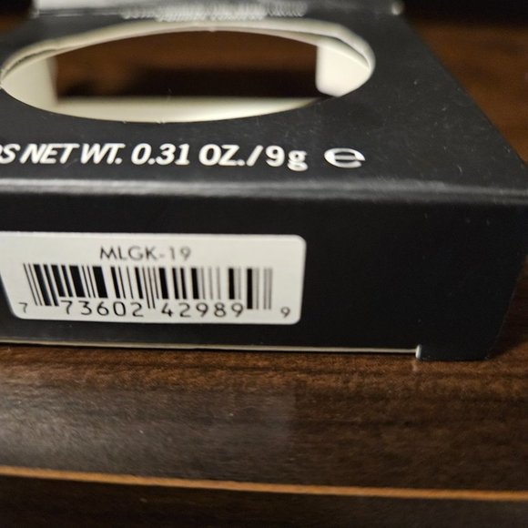 Mac Extra Dimension Skinfinish in Double Gleam (NIB) - Picture 4 of 6